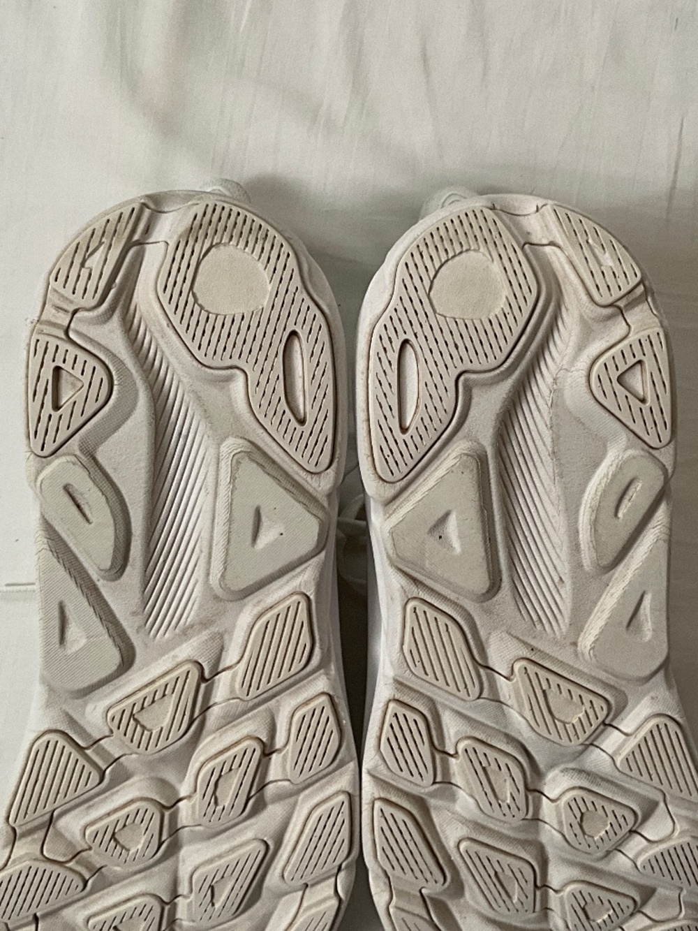 HOKA Clifton 9 Hands-Free Size 11 White - Picture 9 of 16